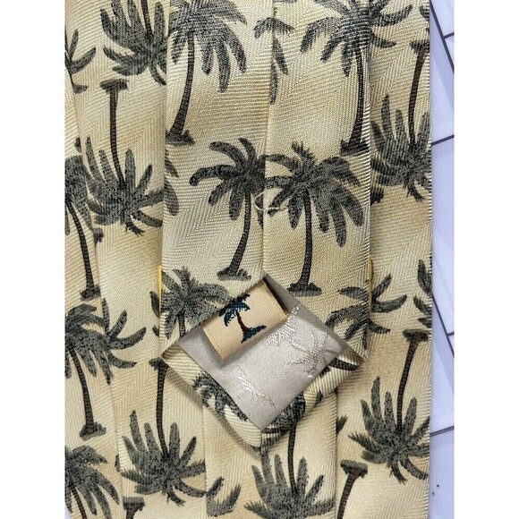 Tommy Bahama Men’s Classic 100% Silk Neck Tie Blue Palm Trees Print 57 X 4 - Picture 6 of 8